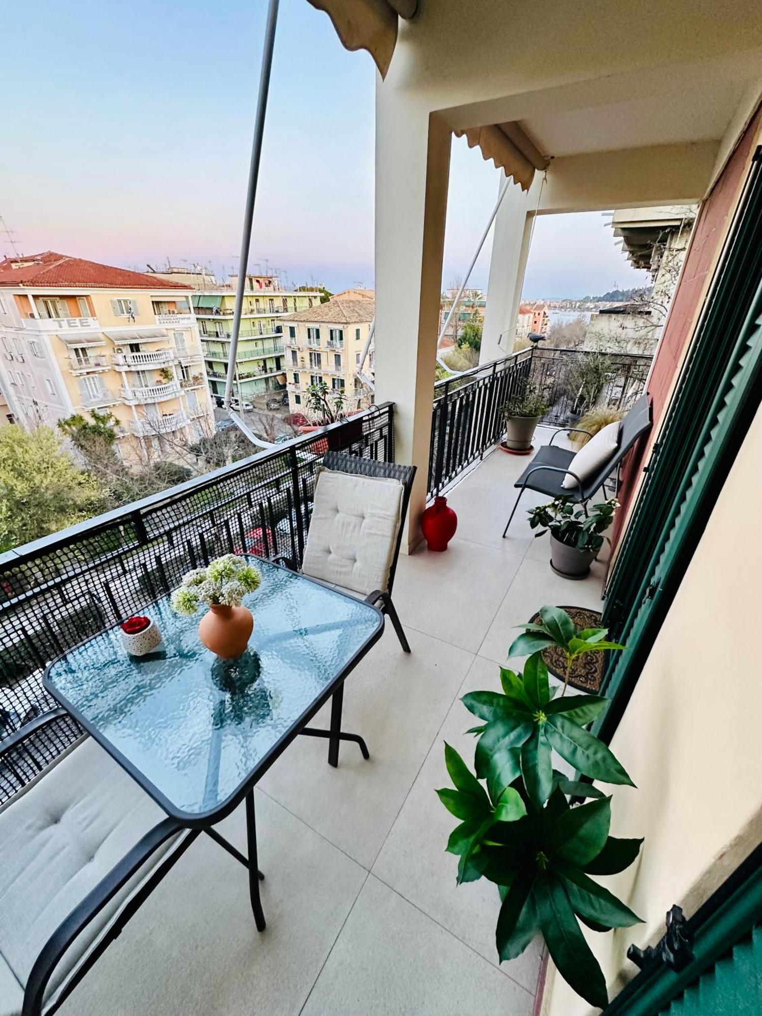 Elli & Klairi Apartment Corfu  Exteriör bild