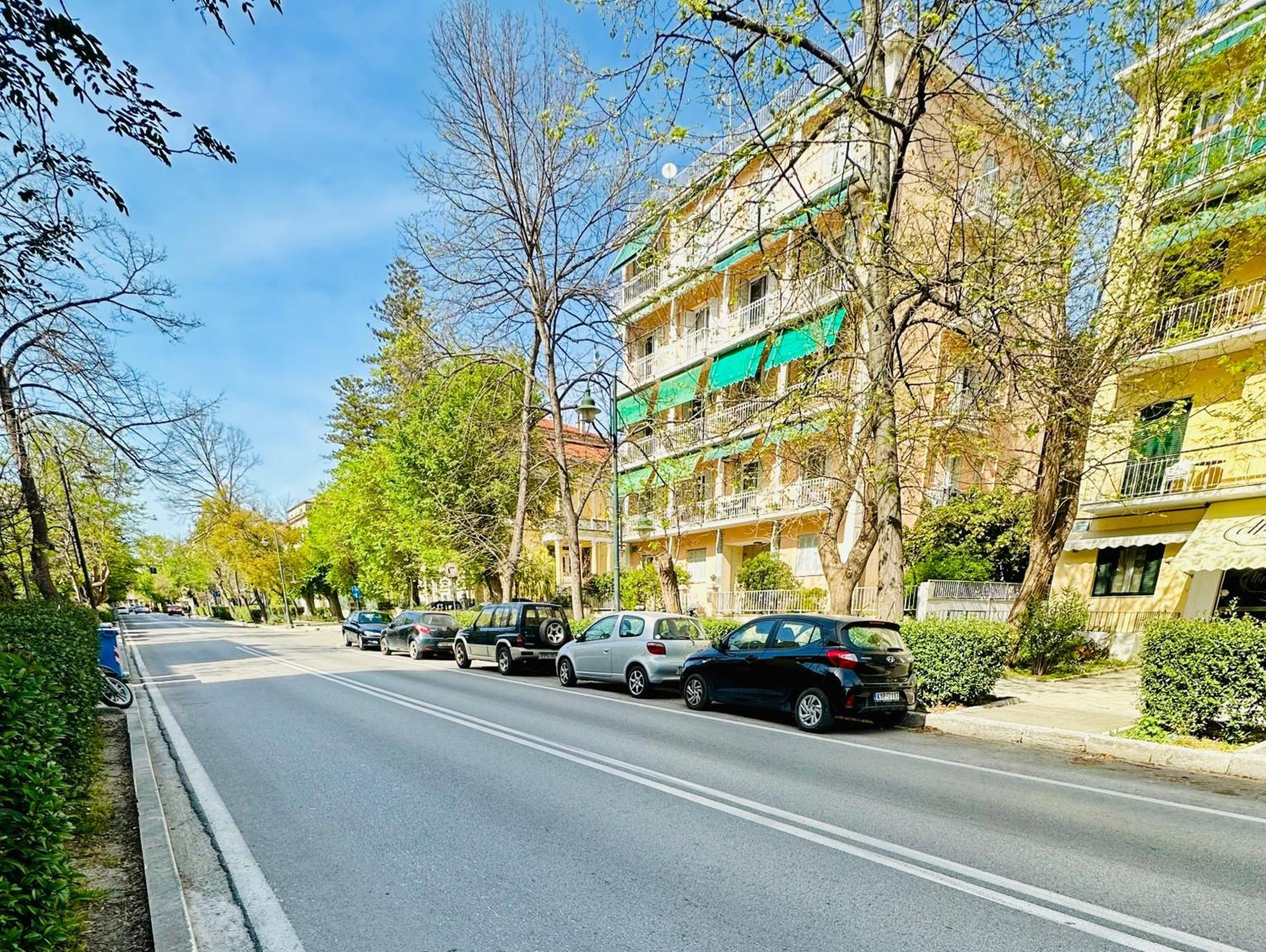 Elli & Klairi Apartment Corfu  Exteriör bild